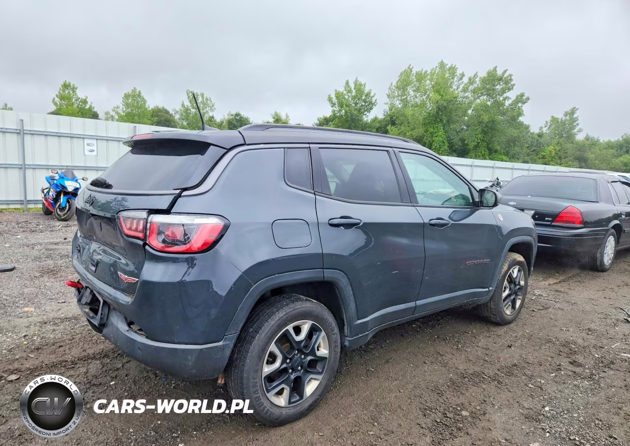2018 Jeep Compass Trailhawk VIN:3C4NJDDB5JT130186 - 3