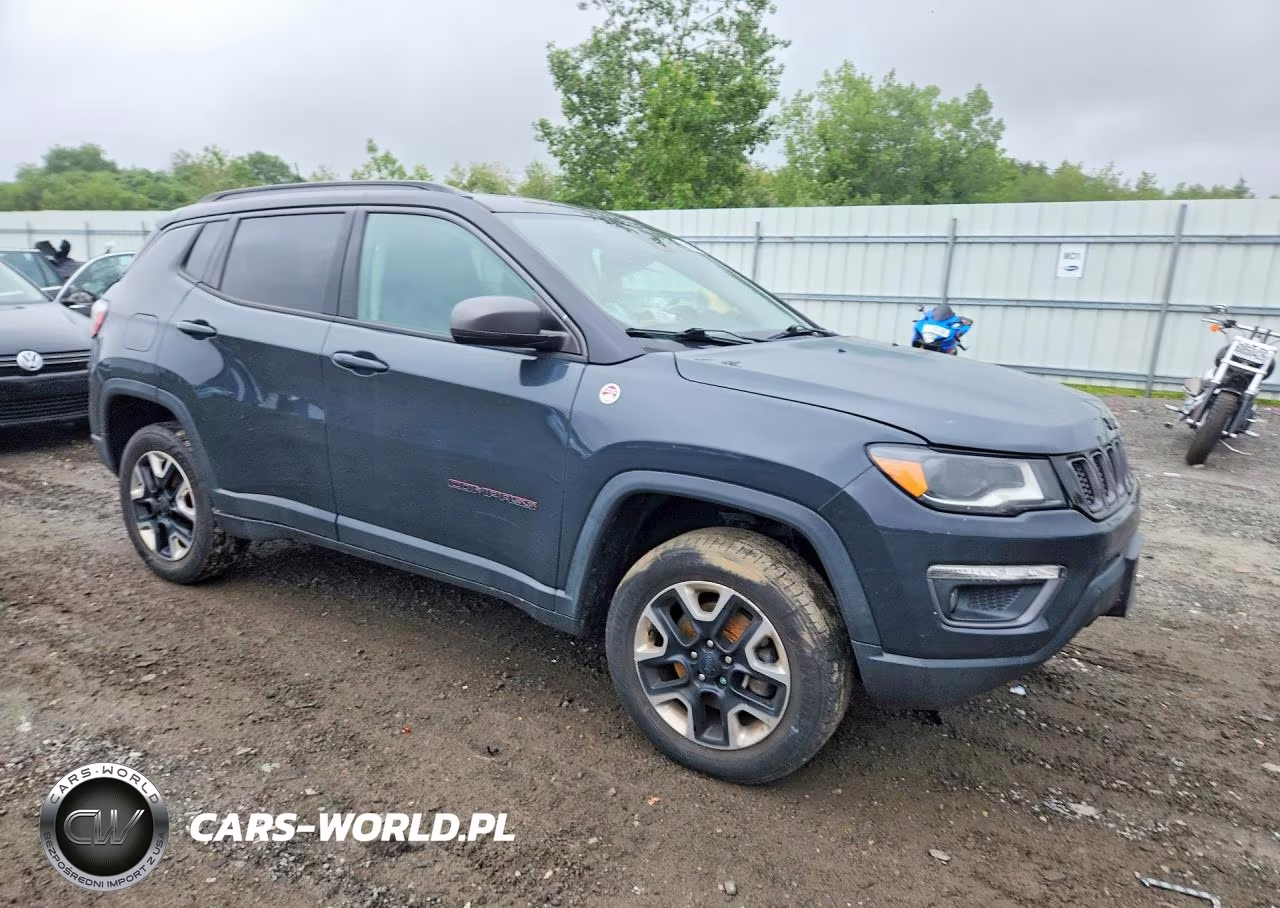 2018 Jeep Compass Trailhawk VIN:3C4NJDDB5JT130186 - 4