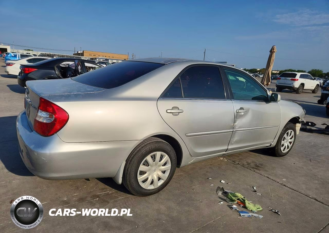 2004 Toyota Camry Le VIN:4T1BE32K54U910649 - 3