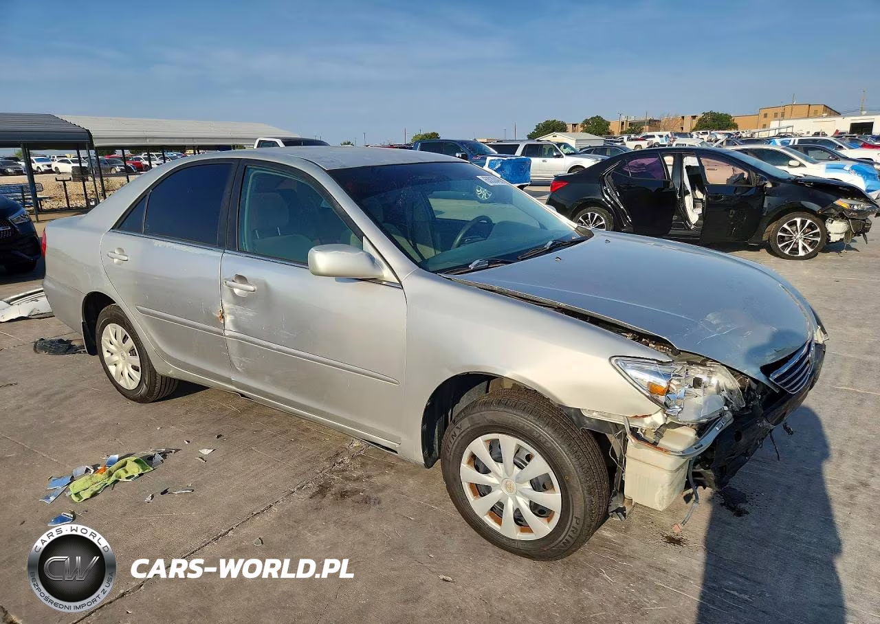 2004 Toyota Camry Le VIN:4T1BE32K54U910649 - 4