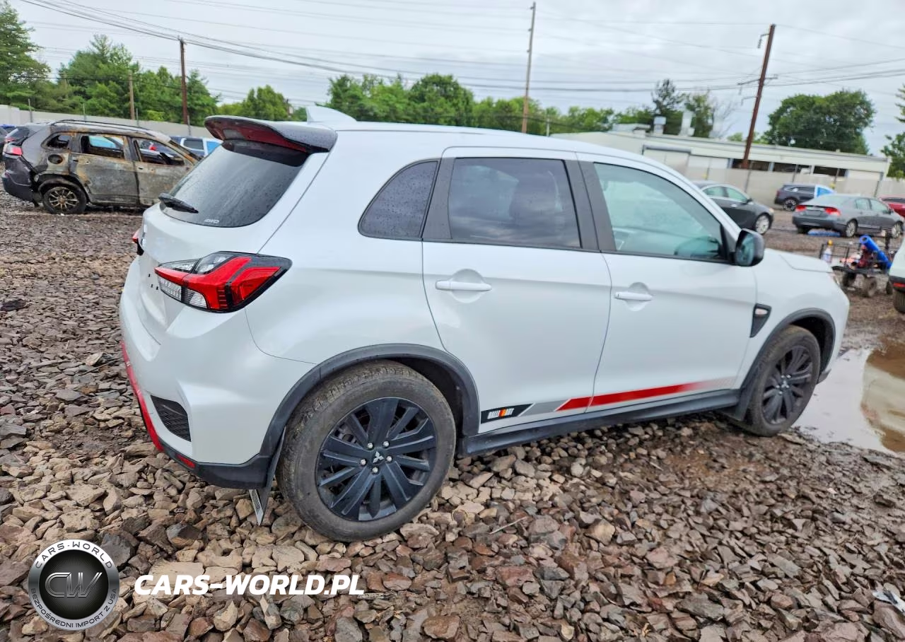 2024 Mitsubishi Outlander Sport S-Se VIN:JA4ARUAUXRU019643 - 3
