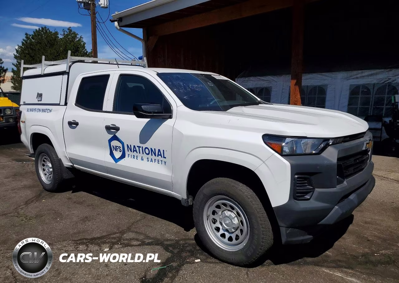 2024 Chevrolet Colorado VIN:1GCGTBEC7R1142437 - 4