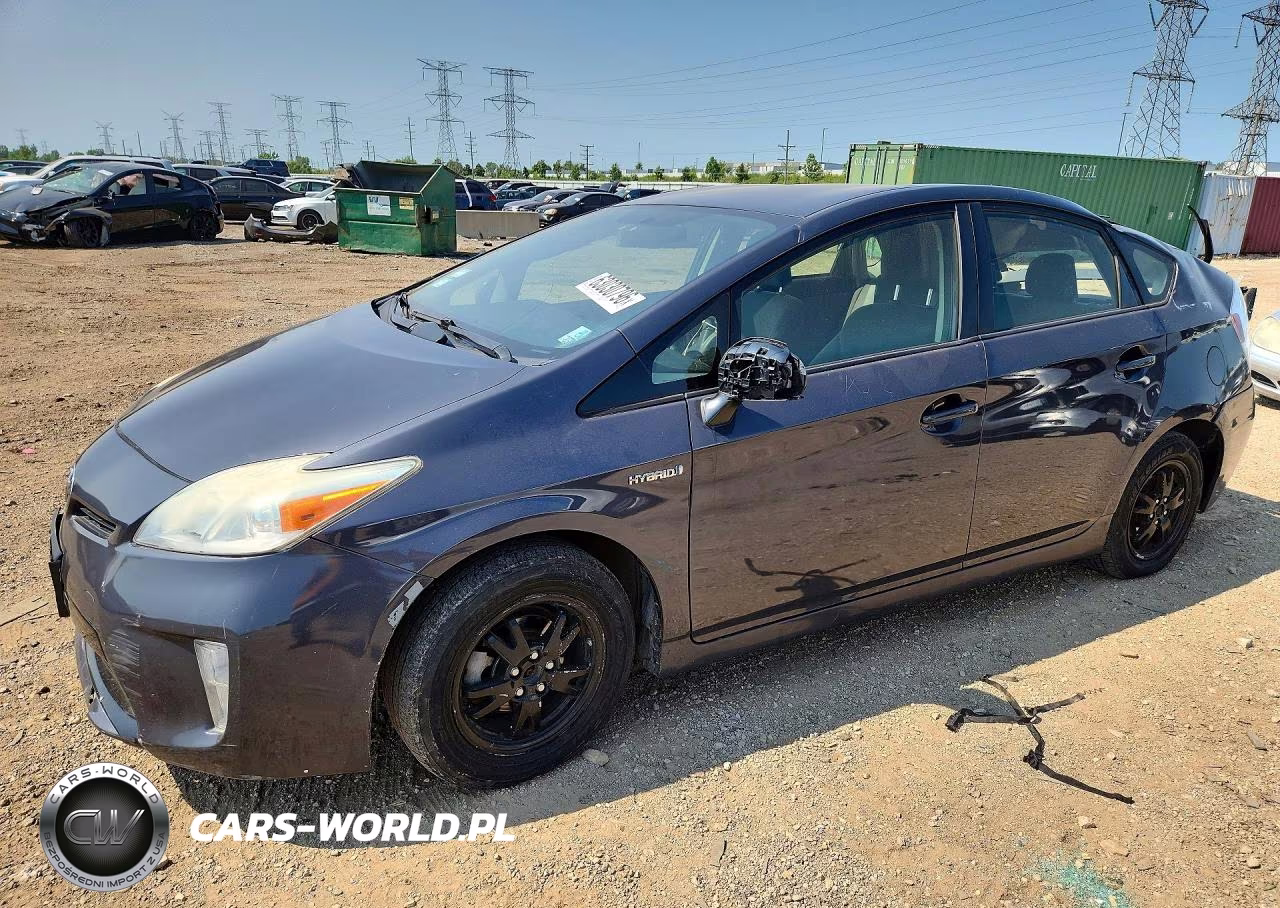 2013 Toyota Prius Two – zdjęcie 1 z 12