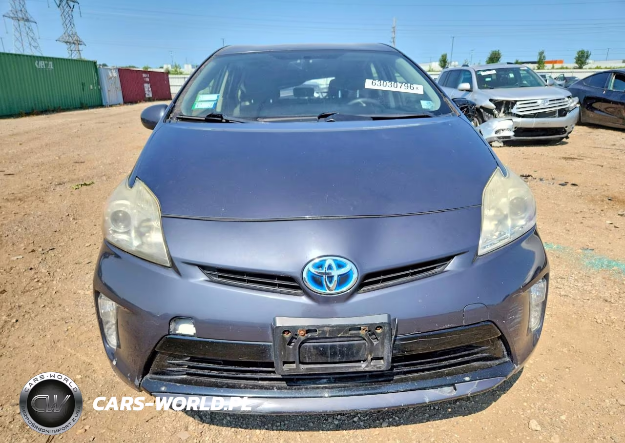 2013 Toyota Prius Two VIN:JTDKN3DU3D5558328 - 5