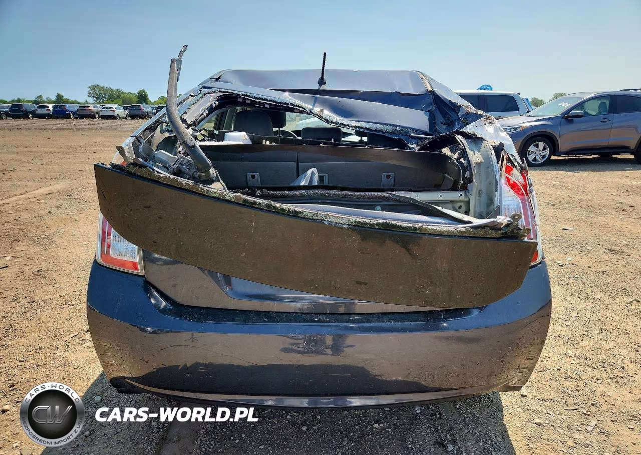 2013 Toyota Prius Two VIN:JTDKN3DU3D5558328 - 6