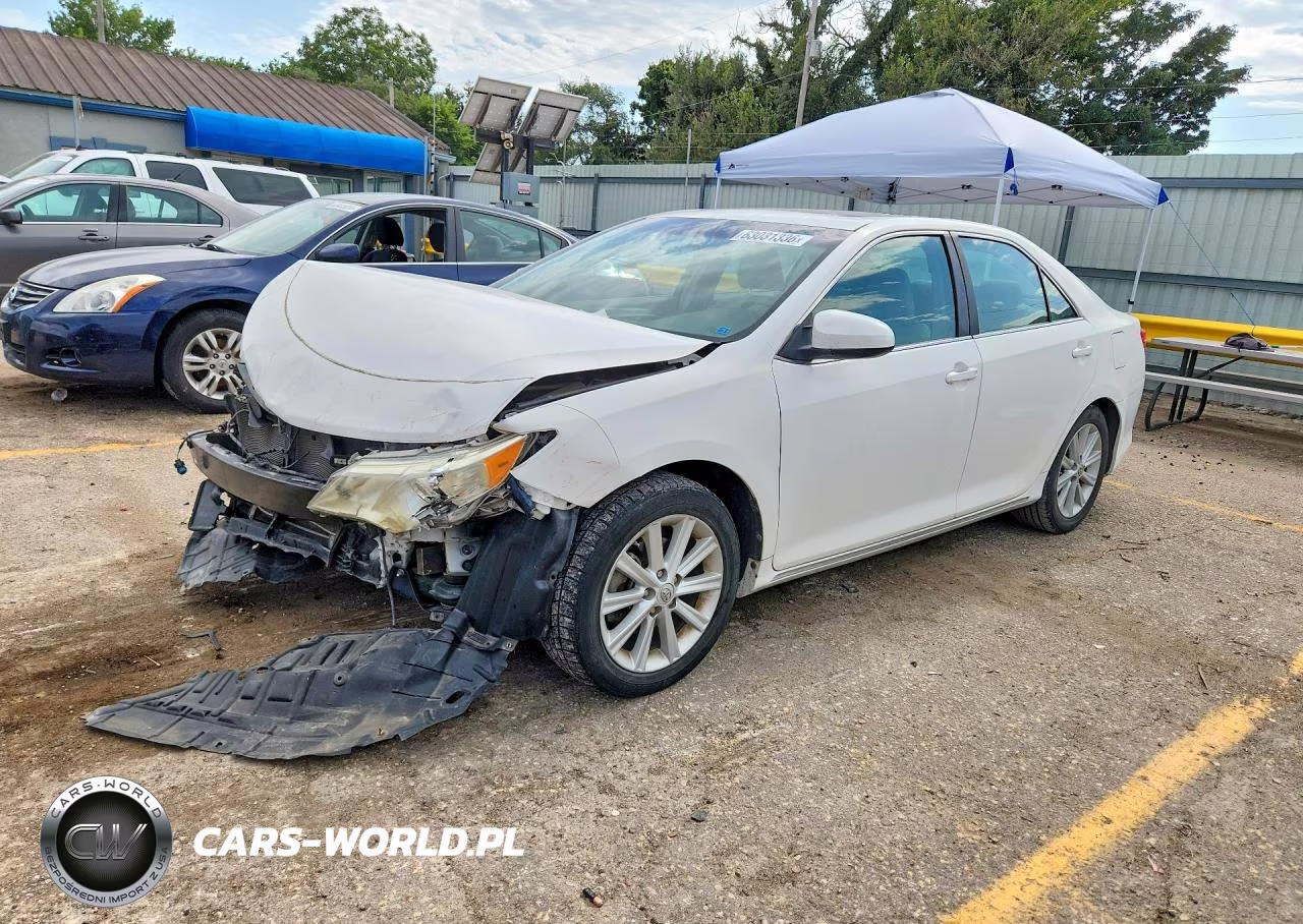 2012 Toyota Camry Xle V6 – zdjęcie 1 z 13