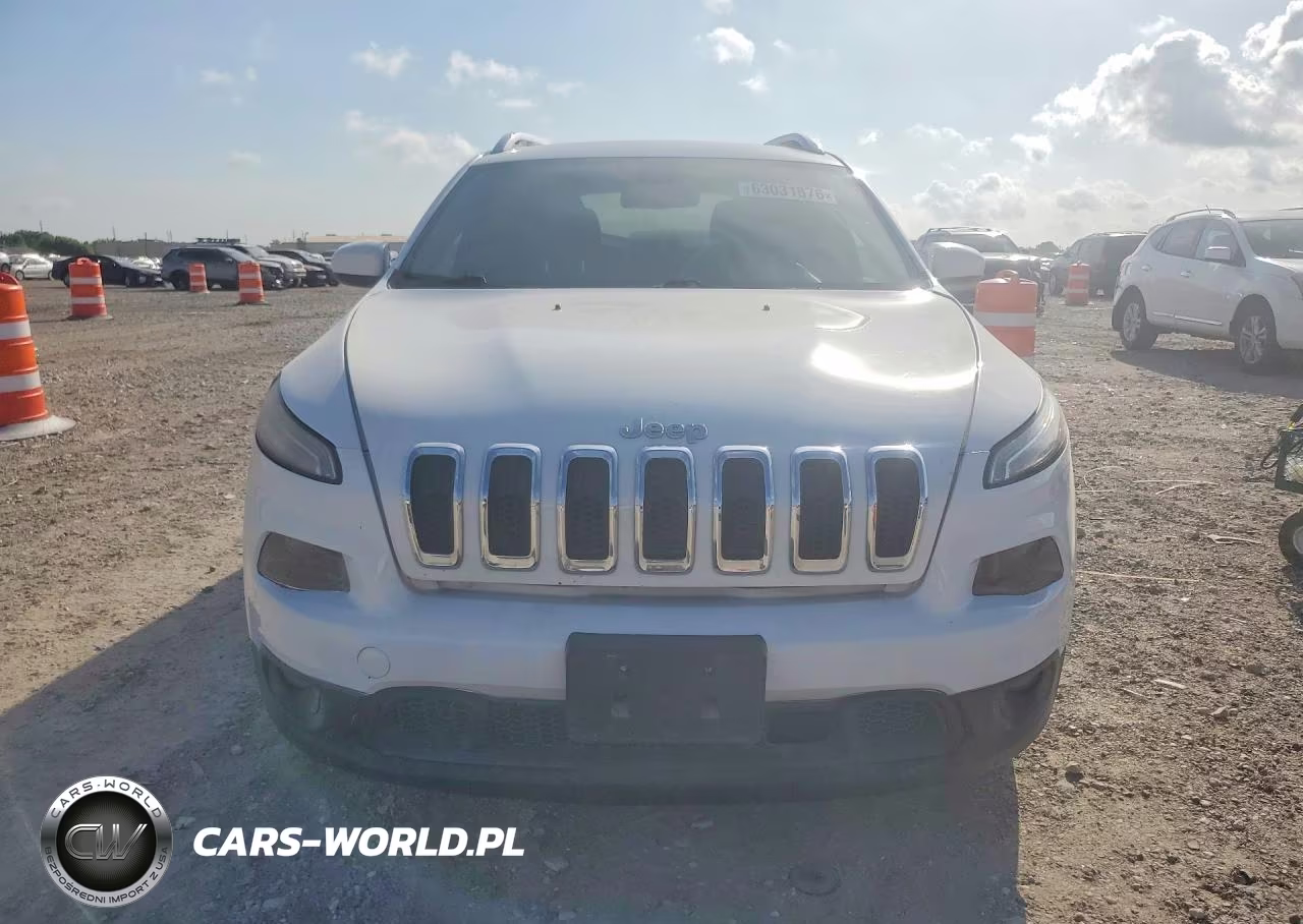2018 Jeep Cherokee Latitude VIN:1C4PJLCB9JD539141 - 5