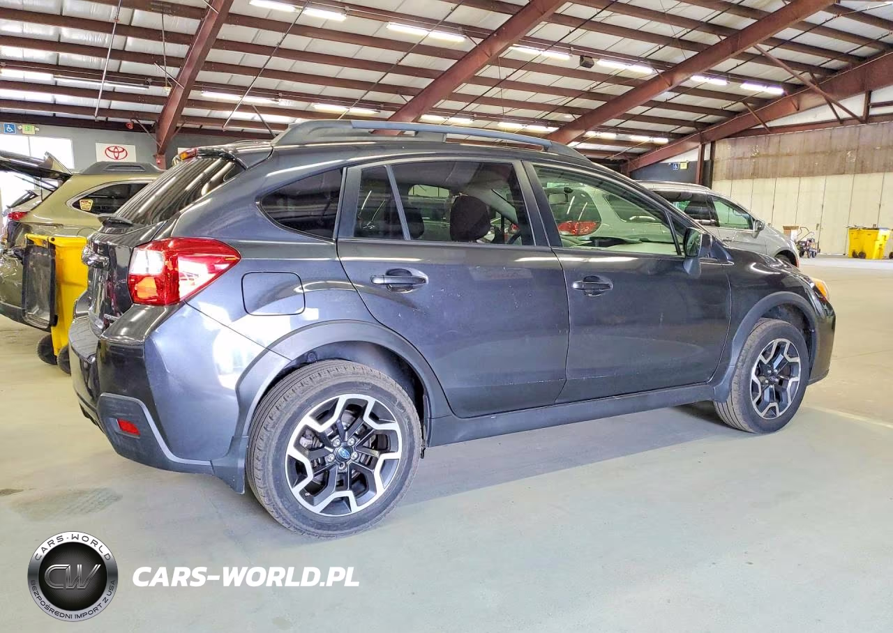 2017 Subaru Crosstrek Premium VIN:JF2GPABC4H8215645 - 3