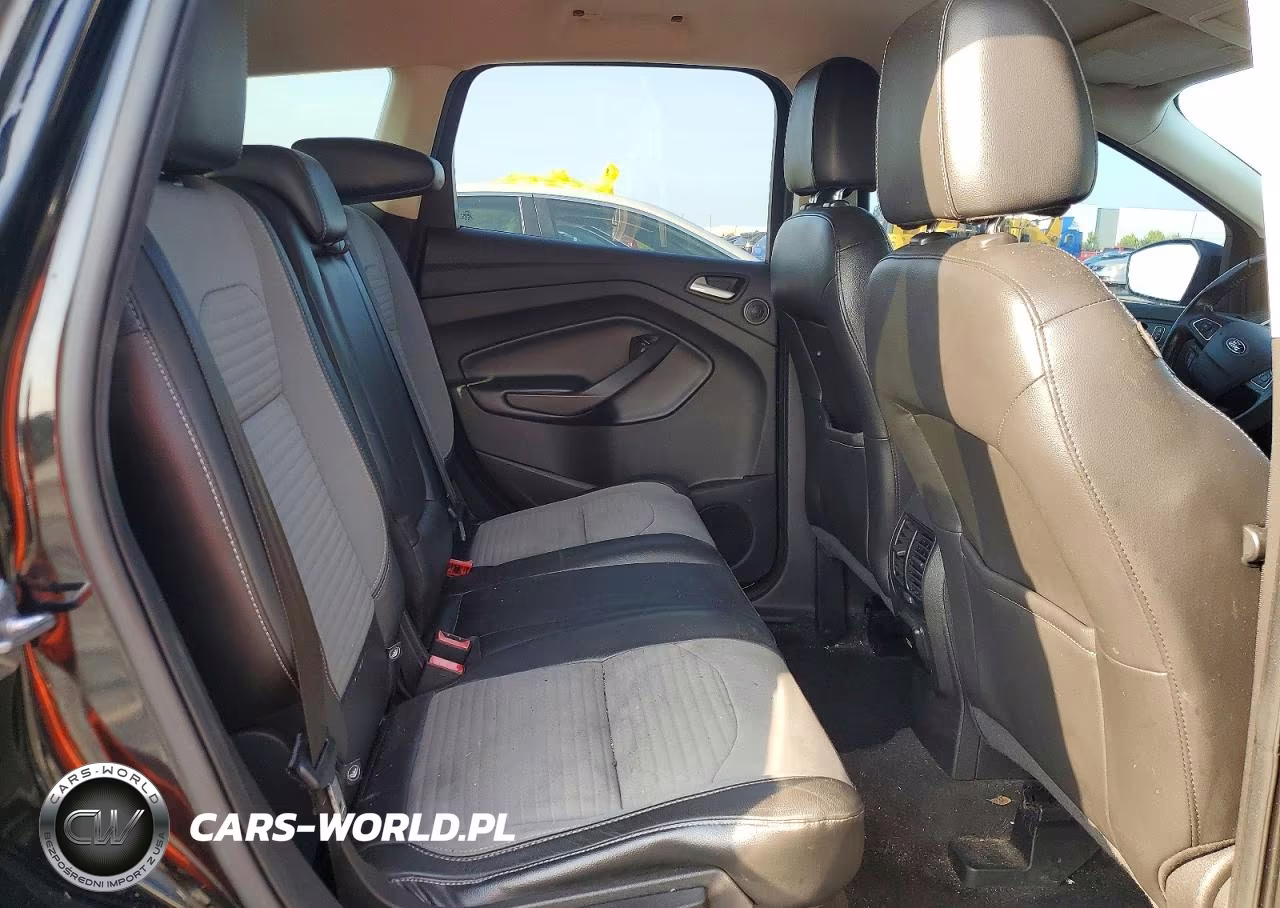 2017 Ford Escape Se VIN:1FMCU0GD7HUD16036 - 11