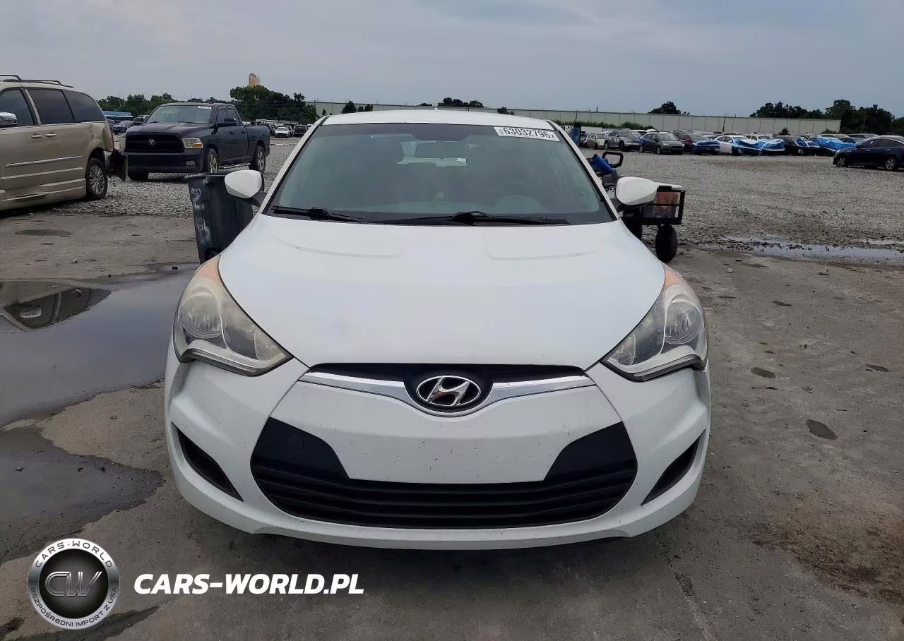 2016 Hyundai Veloster Base VIN:KMHTC6AD6GU256408 - 5