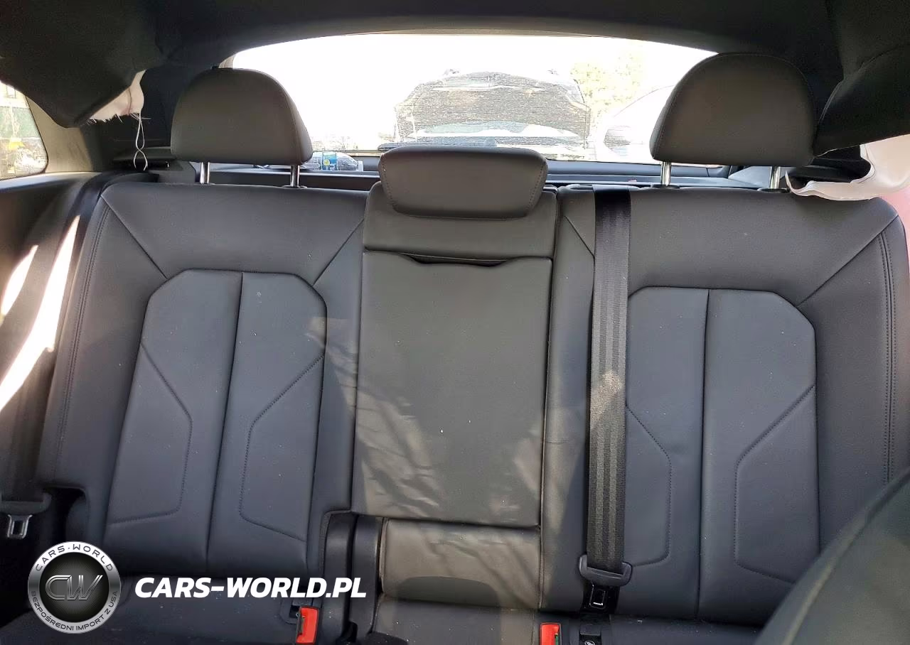 2020 Audi Q3 Premium Plus S-Line VIN:WA1EECF34L1125232 - 10