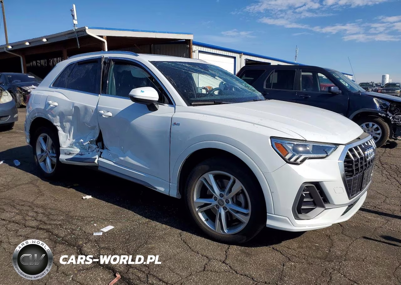 2020 Audi Q3 Premium Plus S-Line VIN:WA1EECF34L1125232 - 4