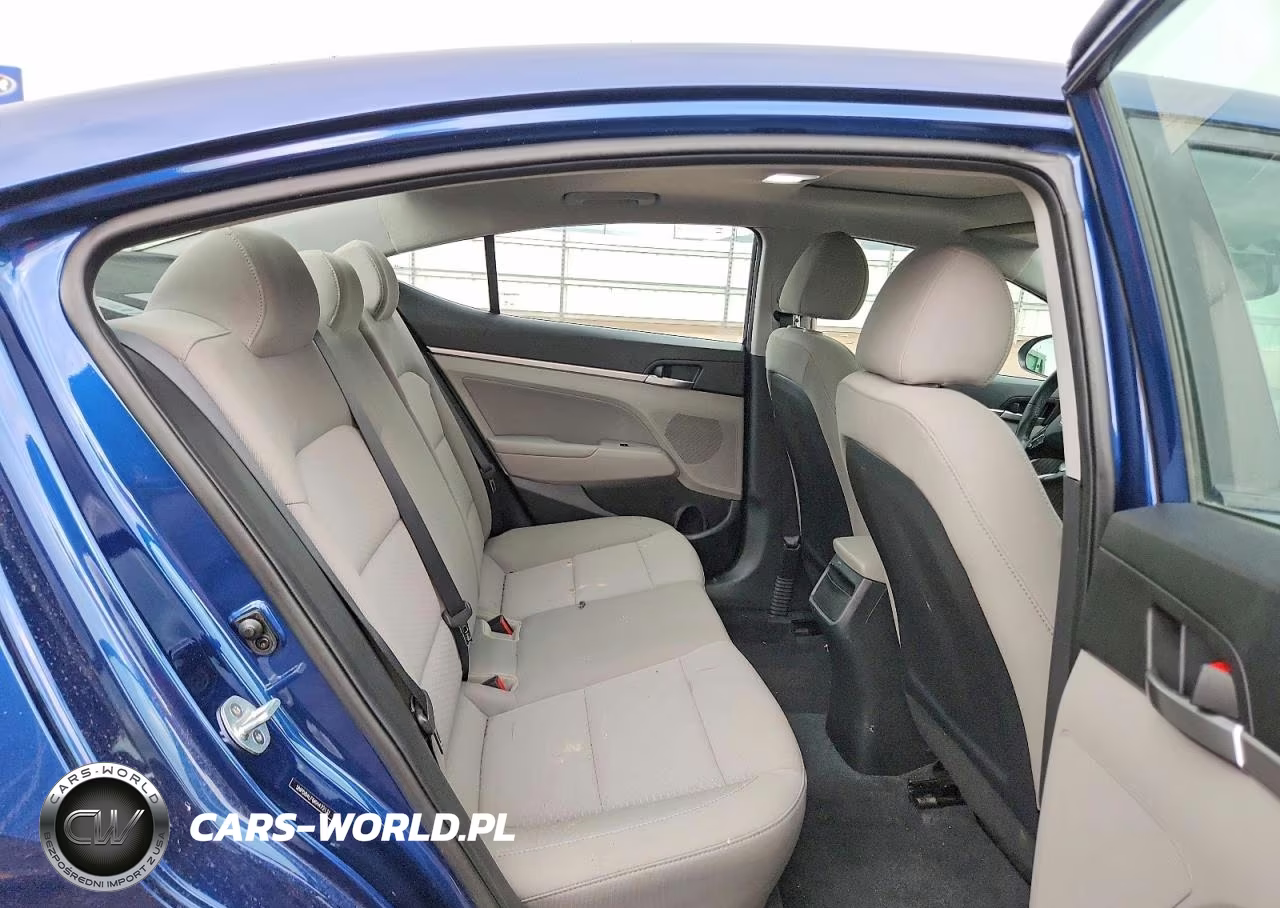 2019 Hyundai Elantra Value Edition VIN:5NPD84LF6KH472131 - 10