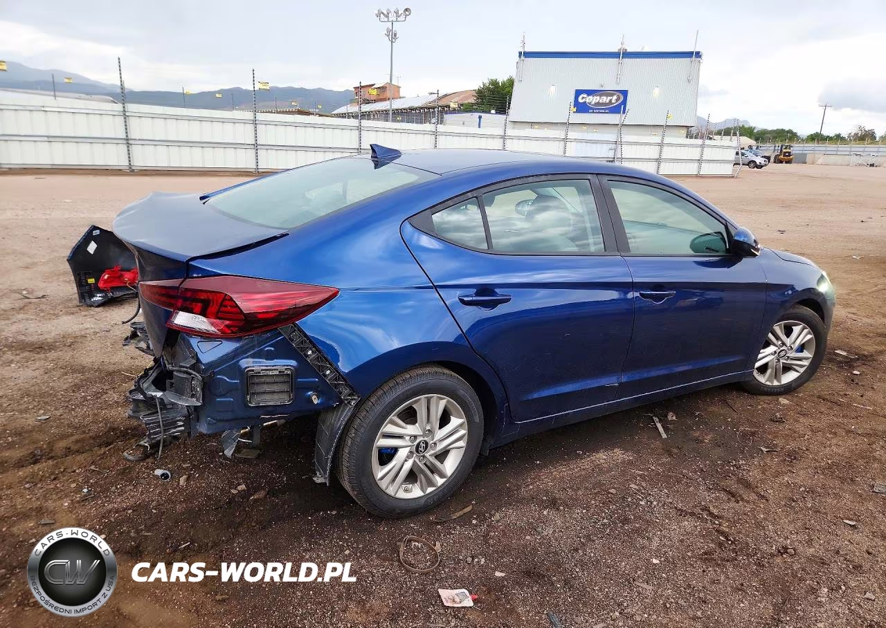 2019 Hyundai Elantra Value Edition VIN:5NPD84LF6KH472131 - 3