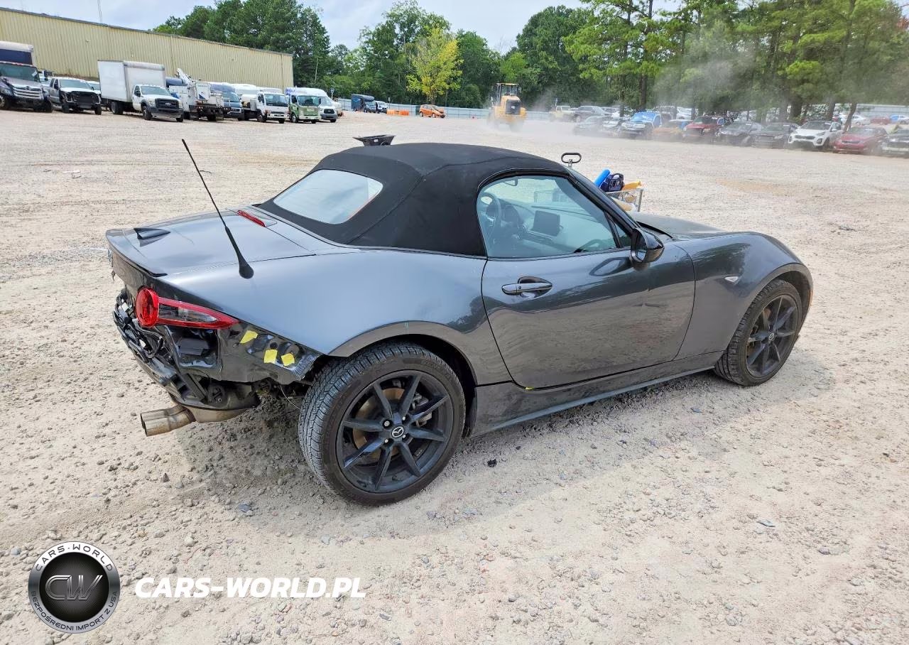 2023 Mazda Mx-5 Miata Club VIN:JM1NDAC72P0553056 - 3