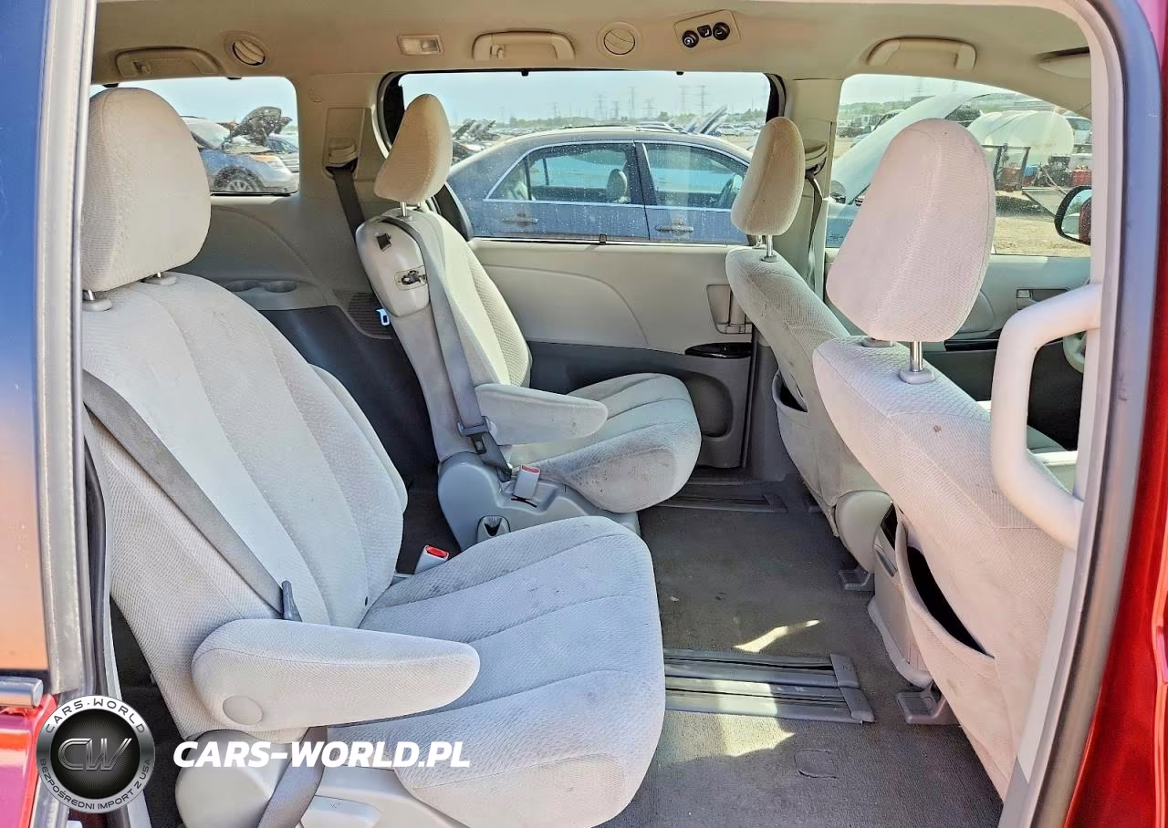 2011 Toyota Sienna Le VIN:5TDKK3DC1BS088422 - 11