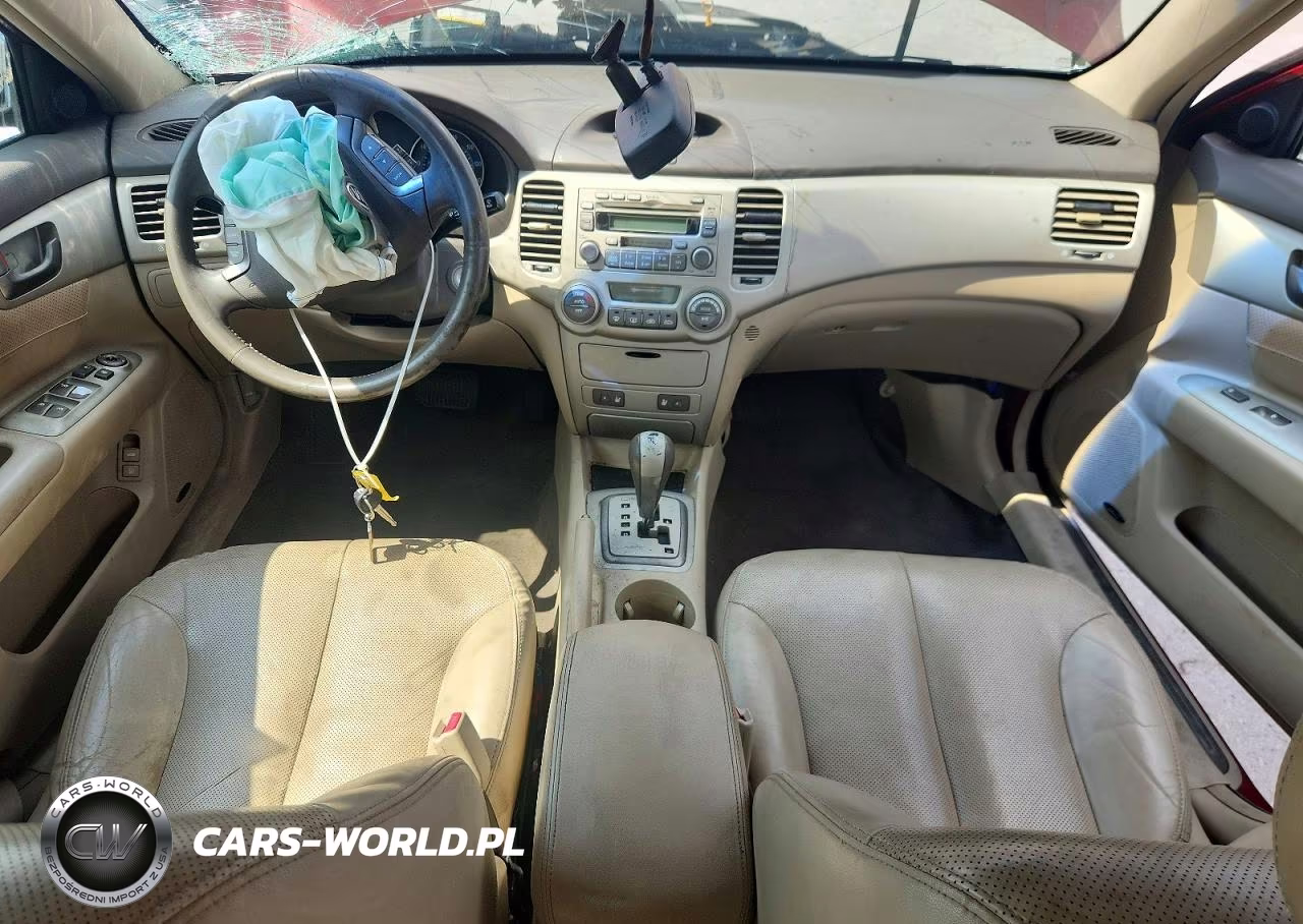 2007 Kia Optima Lx VIN:KNAGE124775158917 - 8