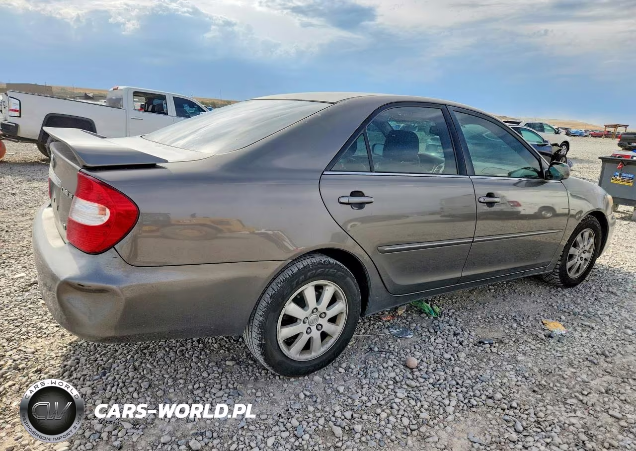2003 Toyota Camry Xle V6 VIN:4T1BF30K03U565013 - 3