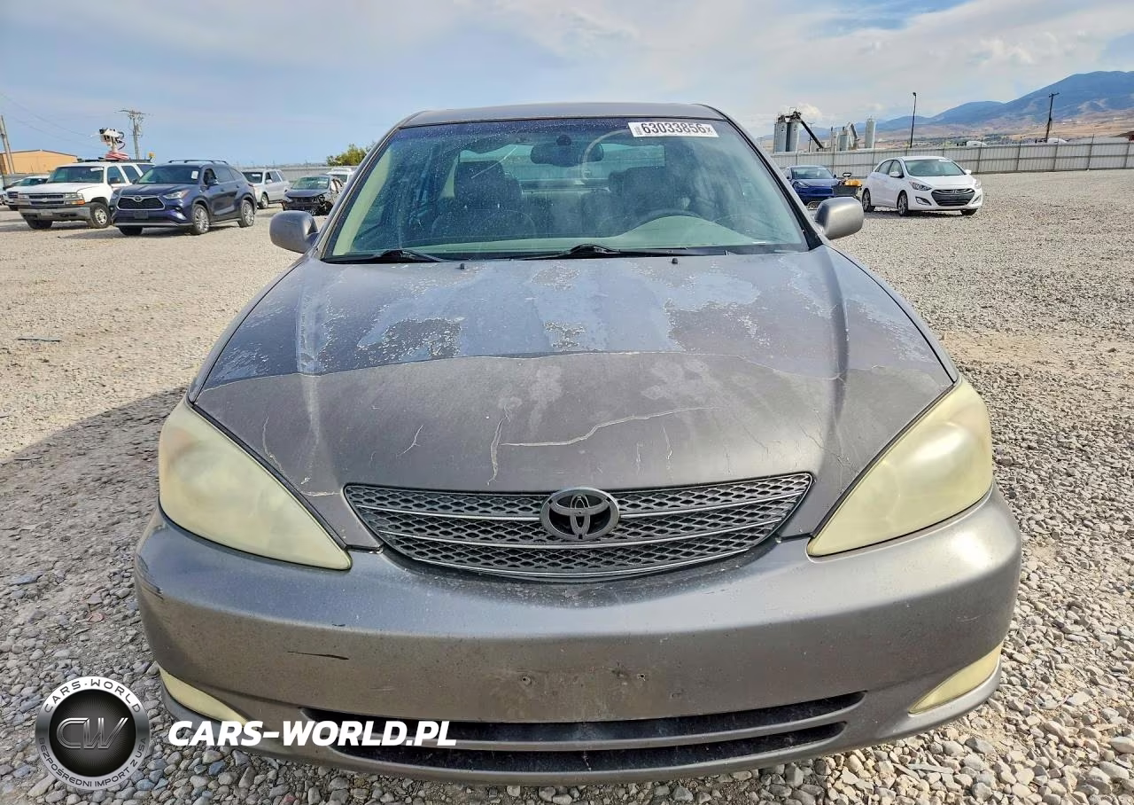 2003 Toyota Camry Xle V6 VIN:4T1BF30K03U565013 - 5