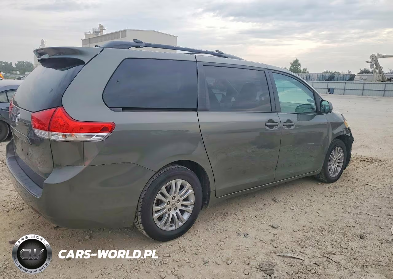 2011 Toyota Sienna Xle 8-Passenger VIN:5TDYK3DC3BS076461 - 3