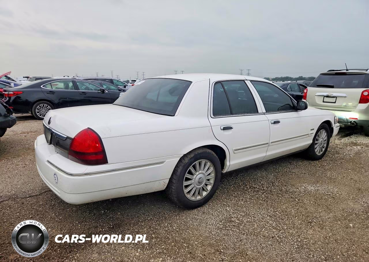 2011 Mercury Grand Marquis Ls VIN:2MEBM7FV6BX609301 - 3