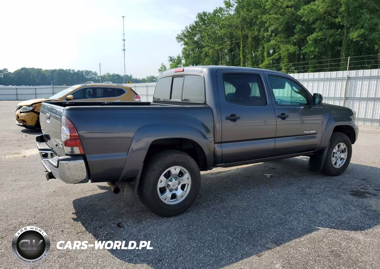 2013 Toyota Tacoma Double Cab VIN:5TFJX4GNXDX015594 - 3