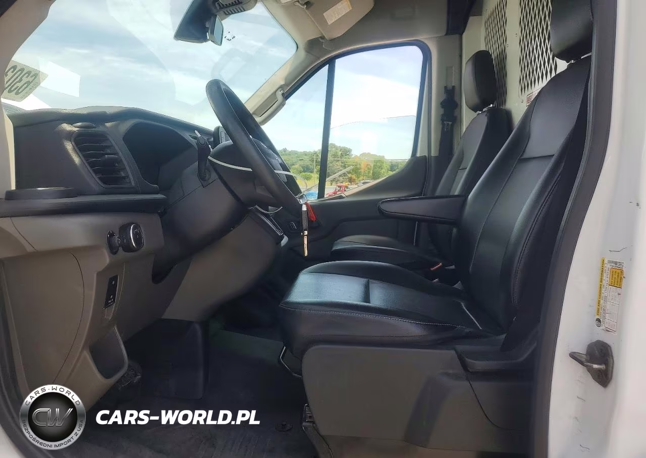 2023 Ford Transit 250 Delivery Van VIN:1FTBR1C8XPKA60758 - 7