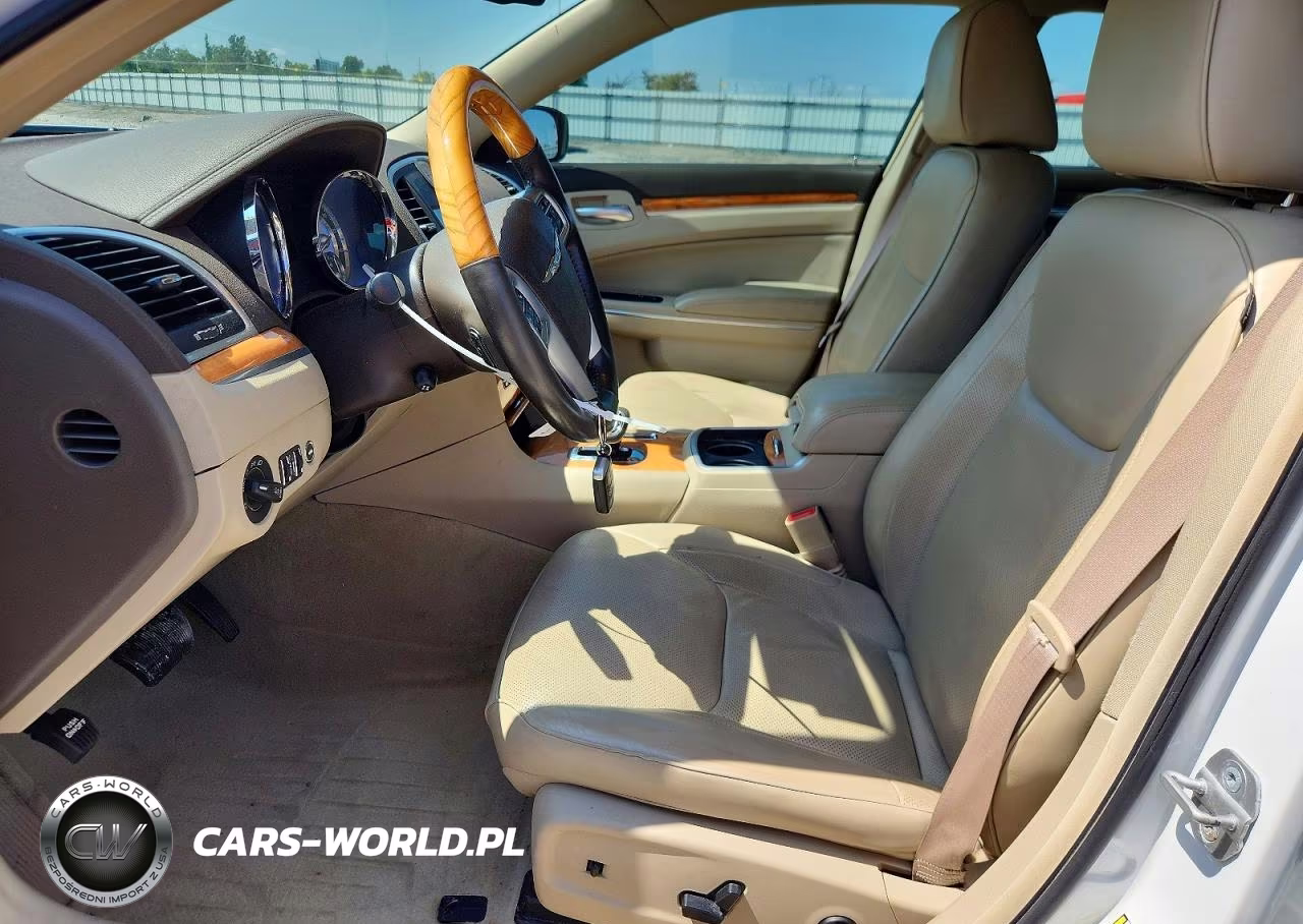 2013 Chrysler 300C VIN:2C3CCAKG2DH533333 - 7