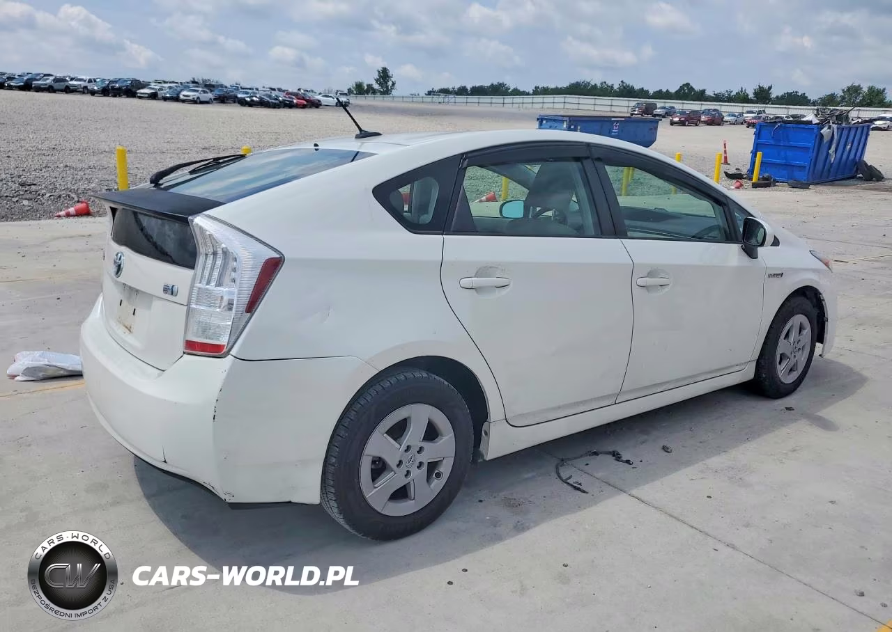2011 Toyota Prius Two VIN:JTDKN3DU1B1391598 - 3