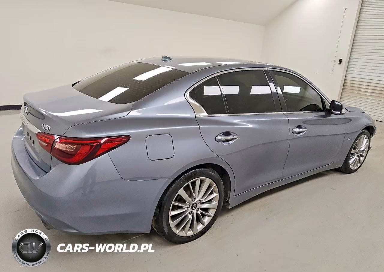 2018 Infiniti Q50 3.0T Luxe VIN:JN1EV7AP2JM355924 - 3