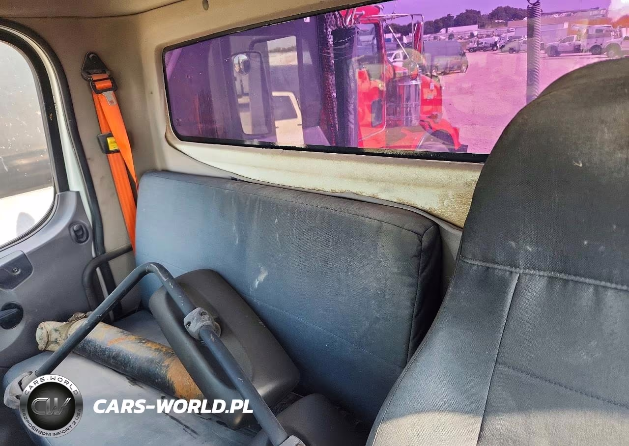 2015 Freightliner M2 106 Med VIN:1FUBCXCY7FHGJ9940 - 10