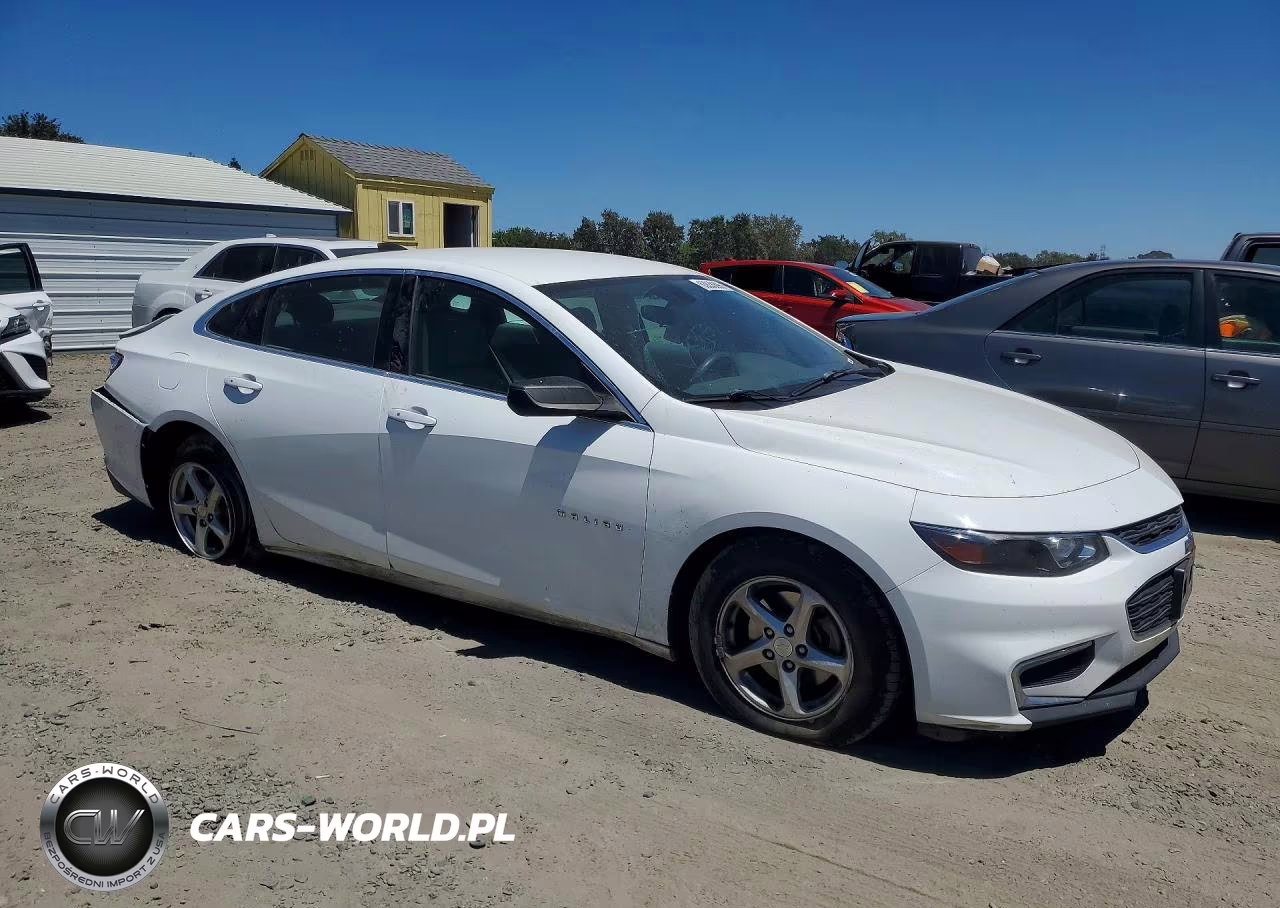 2017 Chevrolet Malibu Ls VIN:1G1ZC5ST1HF247449 - 4