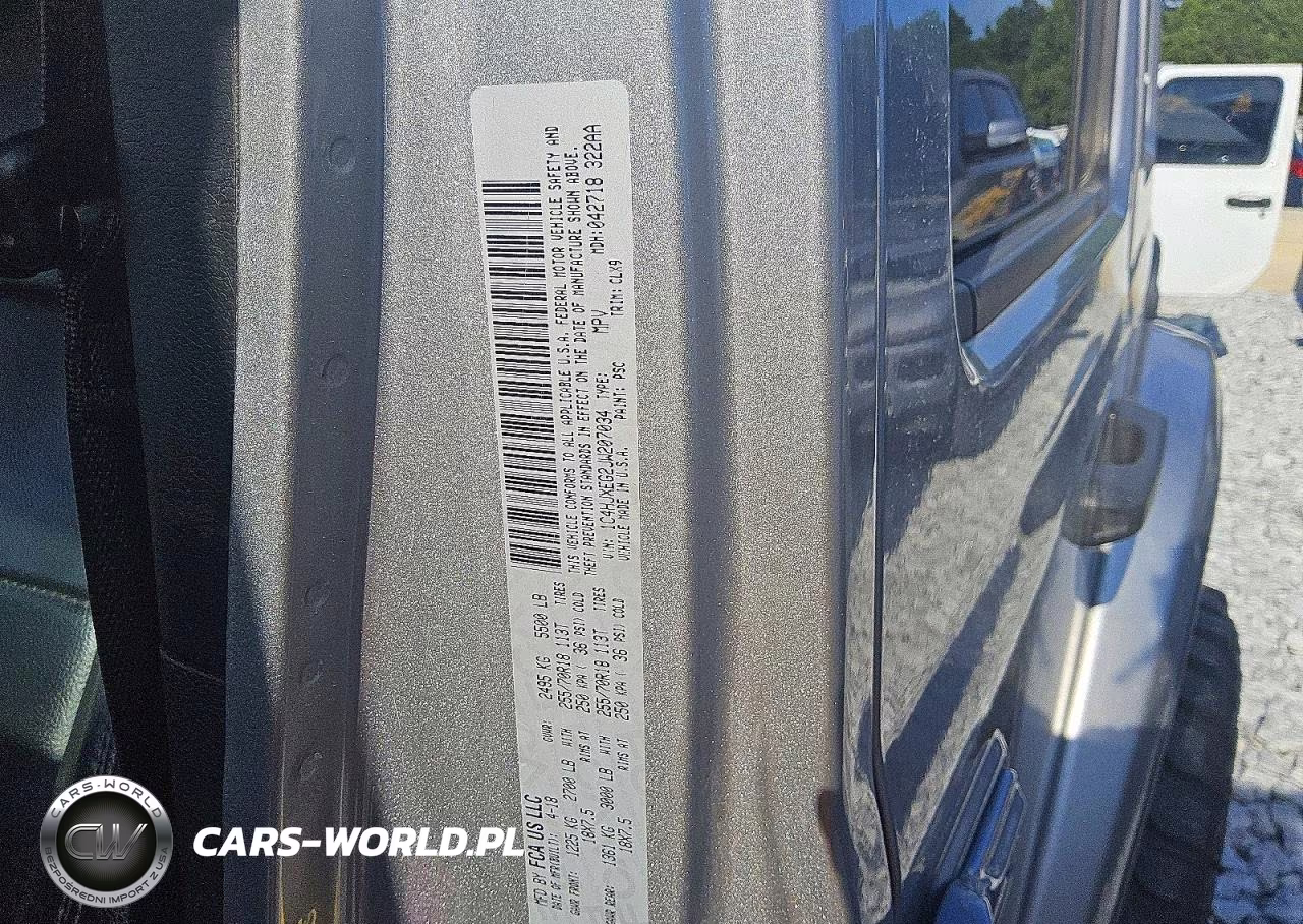 2018 Jeep Wrangler Unlimited Sahara VIN:1C4HJXEG2JW207034 - 13