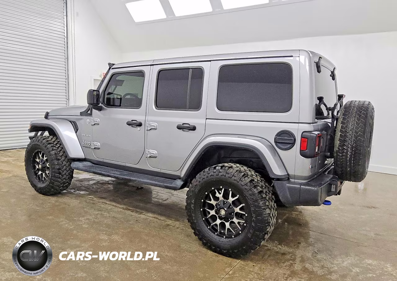 2018 Jeep Wrangler Unlimited Sahara VIN:1C4HJXEG2JW207034 - 2
