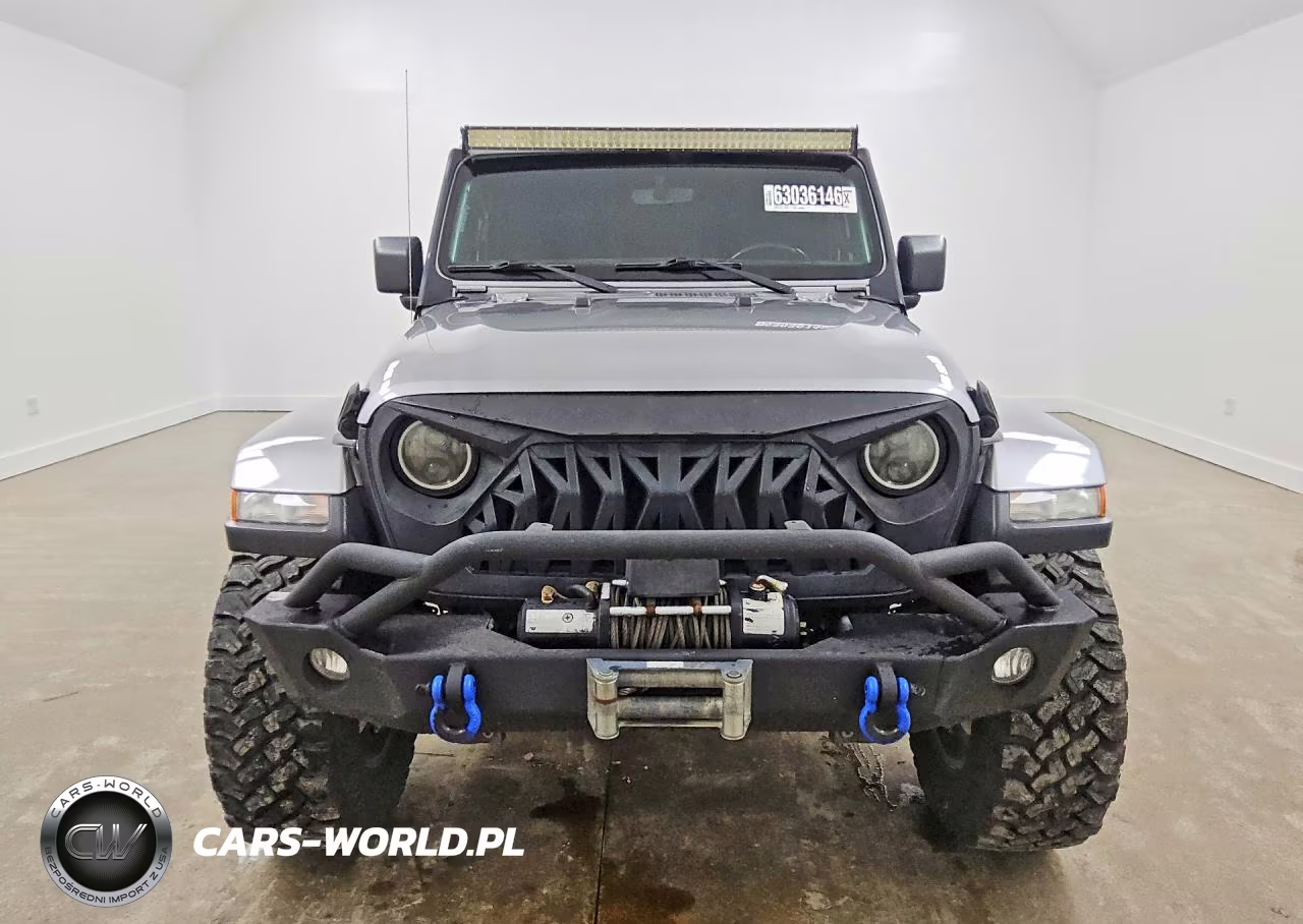 2018 Jeep Wrangler Unlimited Sahara VIN:1C4HJXEG2JW207034 - 5