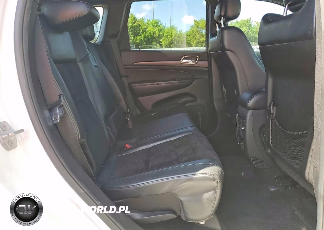 2015 Jeep Grand Cherokee Laredo VIN:1C4RJFAG3FC720709 - 11