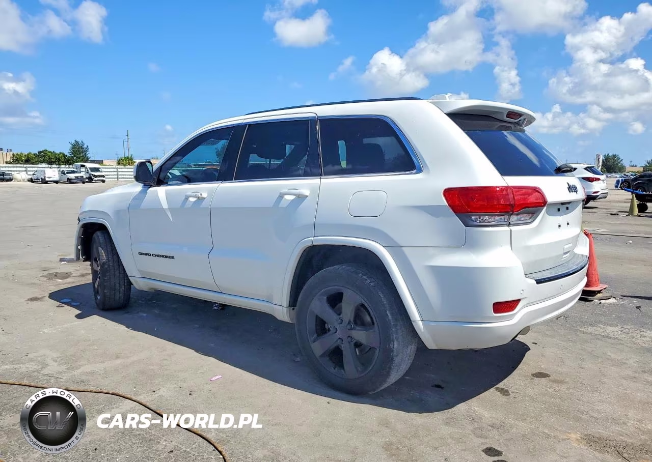 2015 Jeep Grand Cherokee Laredo VIN:1C4RJFAG3FC720709 - 2