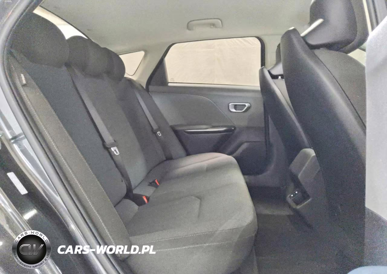 2025 Kia K4 Lx VIN:3KPFT4DE6SE158805 - 10
