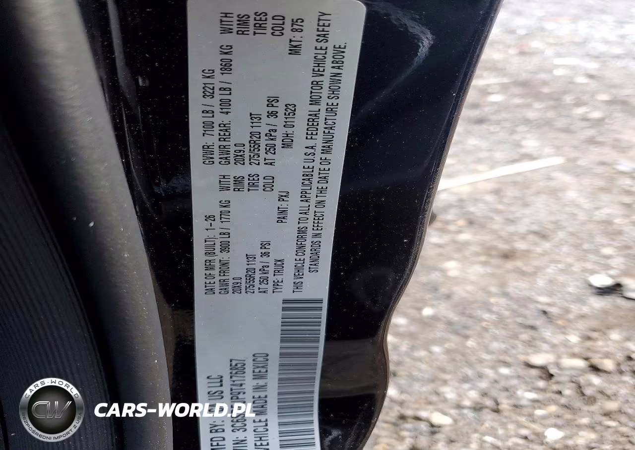 2026 Ram 1500 Laramie VIN:3C6SRFJP9T4176857 - 12
