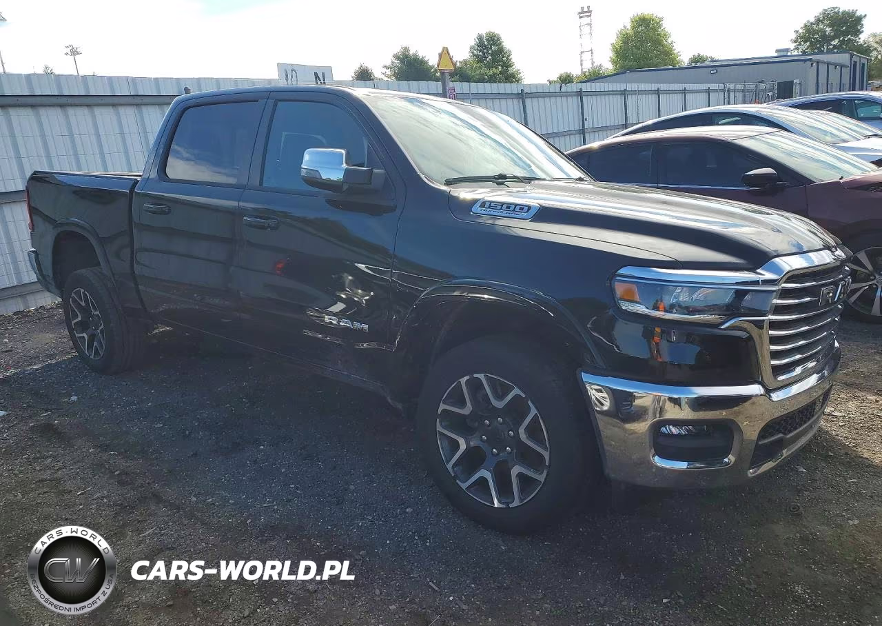 2026 Ram 1500 Laramie VIN:3C6SRFJP9T4176857 - 4