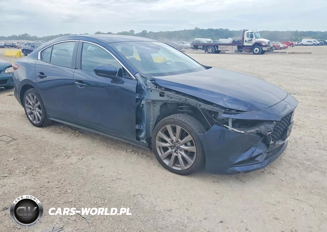 2025 Mazda 3 Preferred VIN:JM1BPACM1S1782217 - 4
