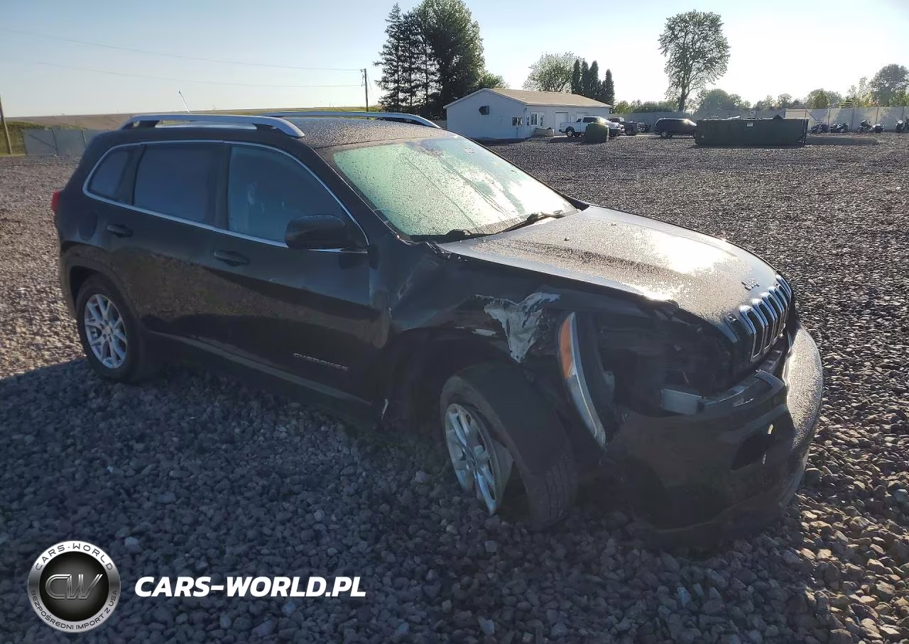 2015 Jeep Cherokee Latitude VIN:1C4PJMCB6FW715533 - 4