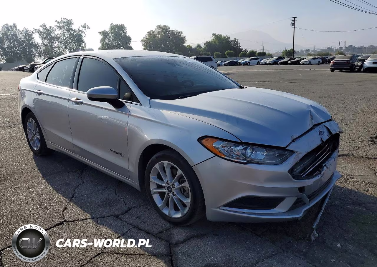2019 Ford Fusion Se VIN:3FA6P0LU3KR235098 - 4