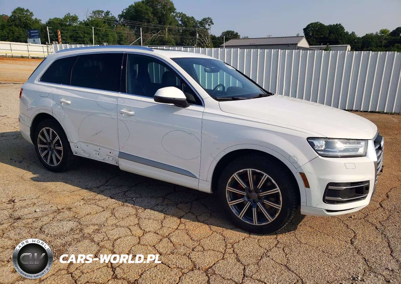2017 Audi Q7 Premium VIN:WA1AHAF78HD048142 - 4