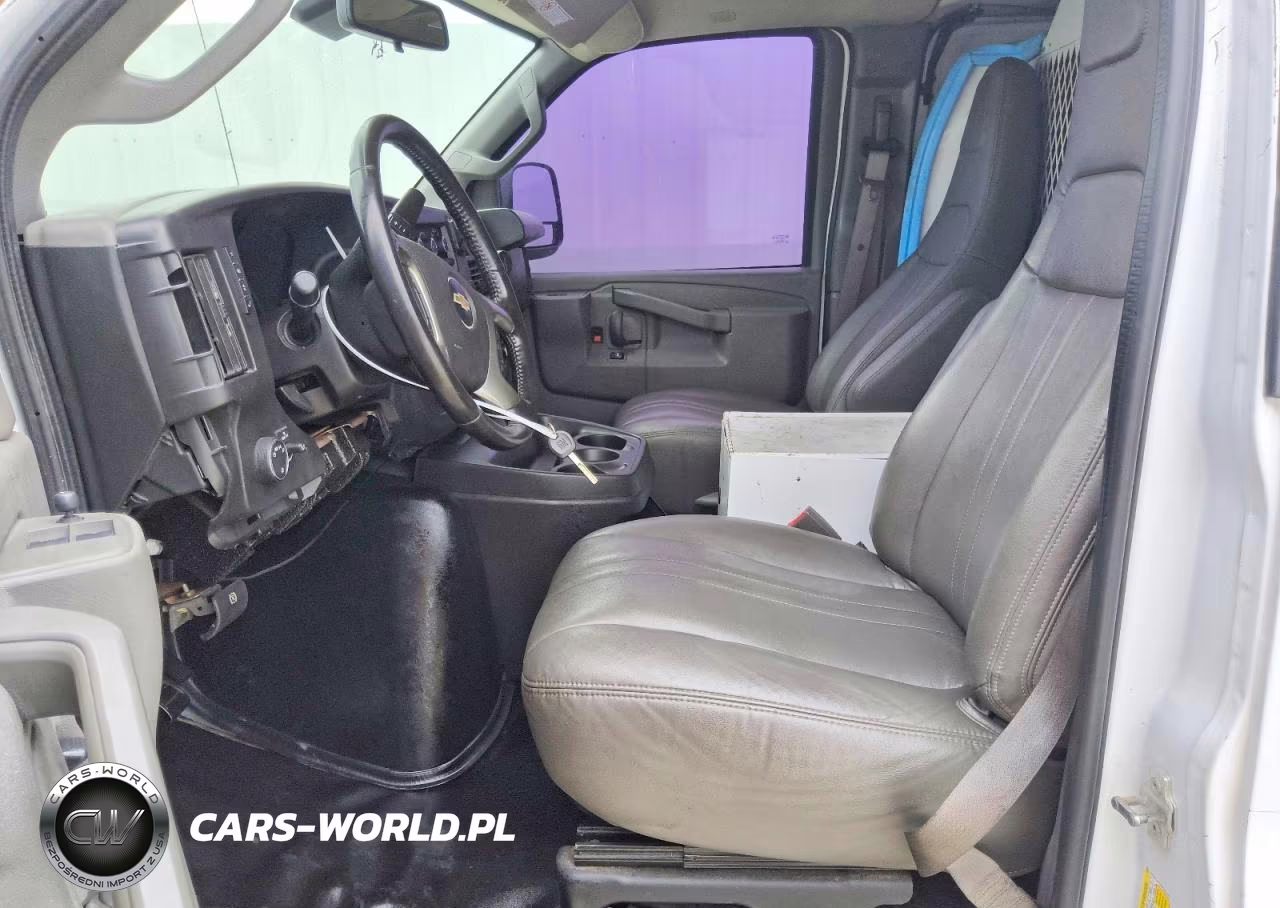 2019 Chevrolet Express G2500 VIN:1GCWGAFG2K1366166 - 7