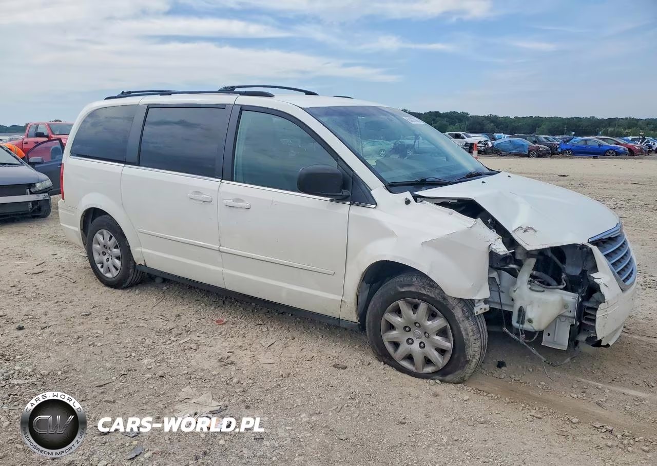 2010 Chrysler Town & Country Lx VIN:2A4RR4DE0AR169771 - 4