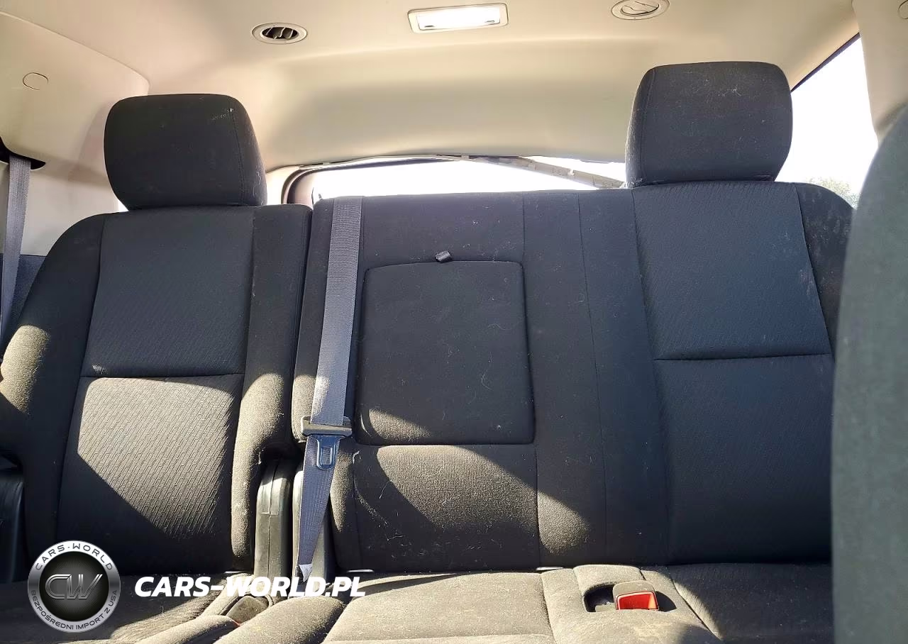 2011 Chevrolet Tahoe C1500 Ls VIN:1GNSCAE01BR316155 - 10