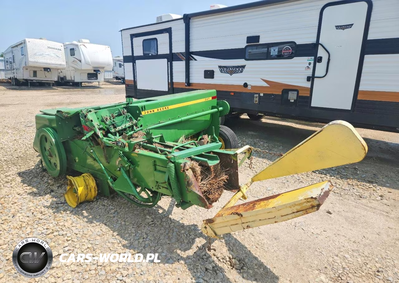 1986 John Deer 347 VIN:614132E - 3