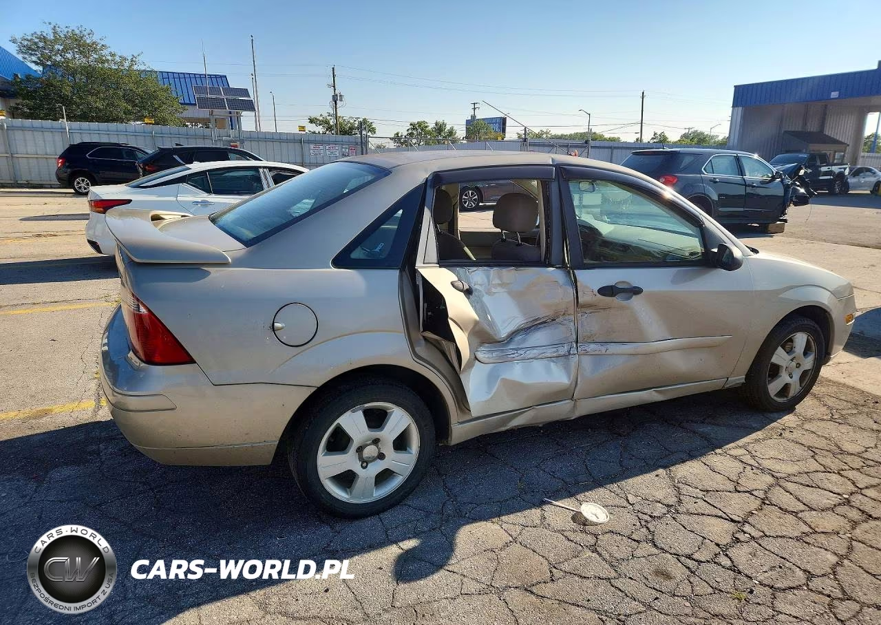 2007 Ford Focus Zx4 VIN:1FAHP34N77W179074 - 3