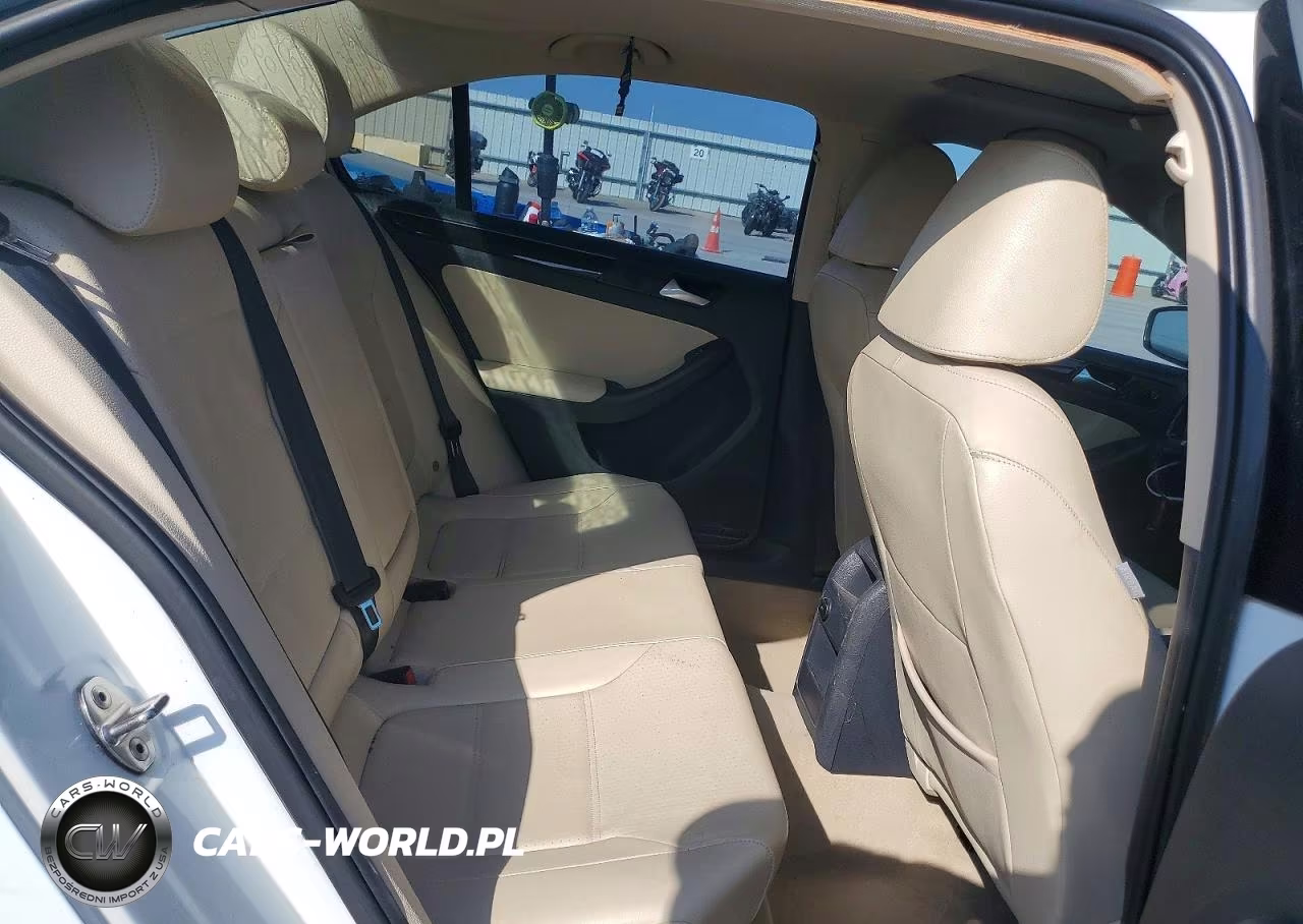 2015 Volkswagen Jetta Tdi VIN:3VWLA7AJ1FM412828 - 10